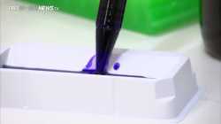 Patienten die zwei Dosen Pfizer-Vakzine  erhalten haben, haben einen 5-6 mal geringeren Anteil neutralisierender Antikörper