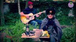 EIN BISSCHEN FRIEREN - Intermezzo des Tages #28 - Alien's Best Friend -  Ein bisschen Frieden-Satire